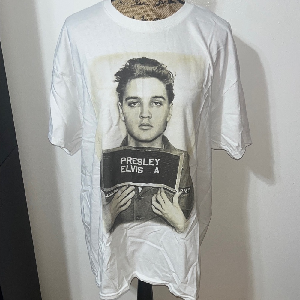 Elvis Presley Graphic White Tee XL